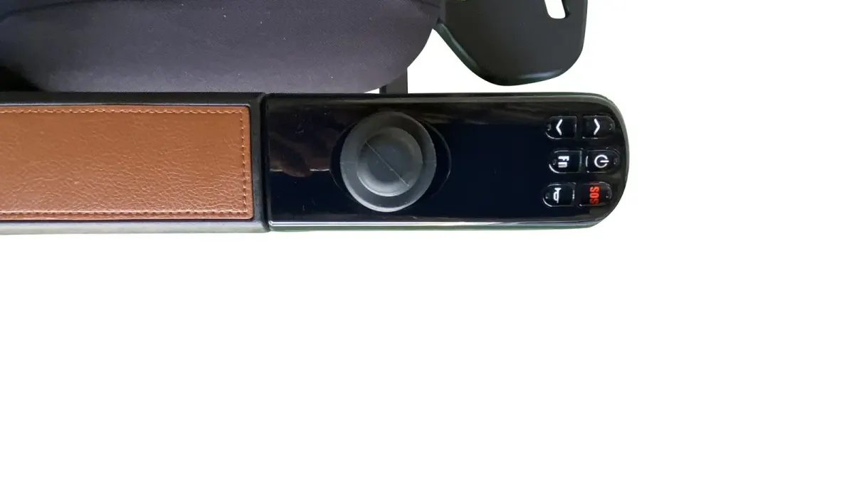 B60 Omni-Wheel Powerchair thumbnail 6